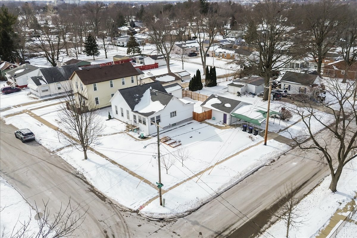 1310 N Livingston Street, Bloomington, IL 61701