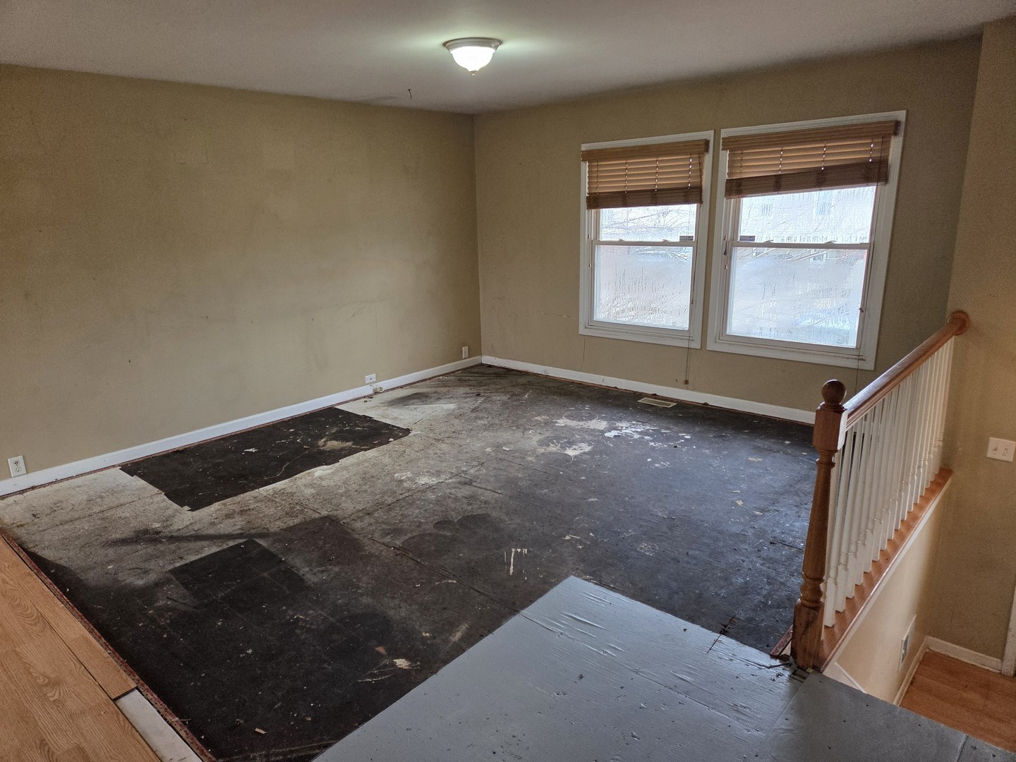 300 Hickory Avenue, Romeoville, IL 60446