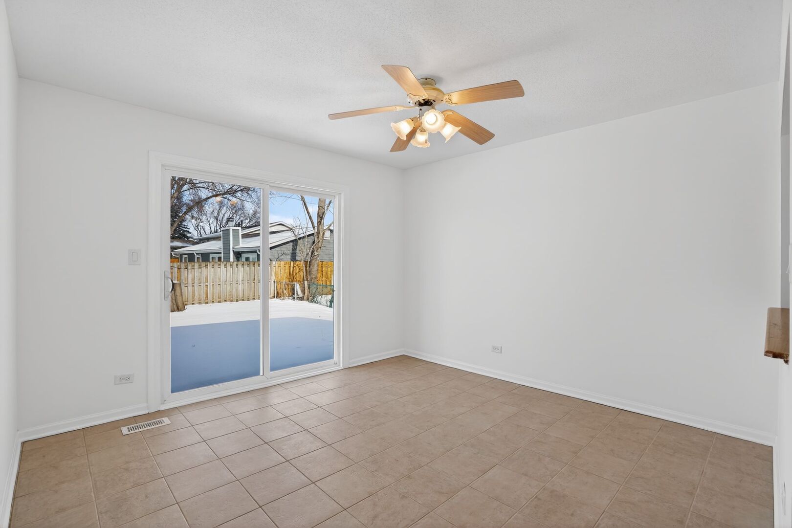 1345 Laurie Lane, Hanover Park, IL 60133