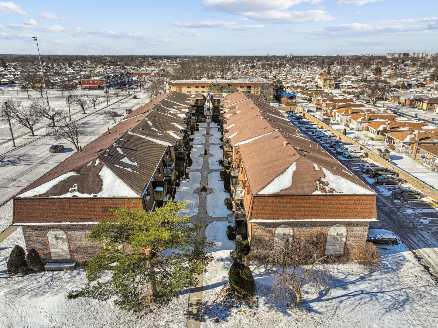 7632 W Lawrence Avenue #1B, Harwood Heights, IL 60706