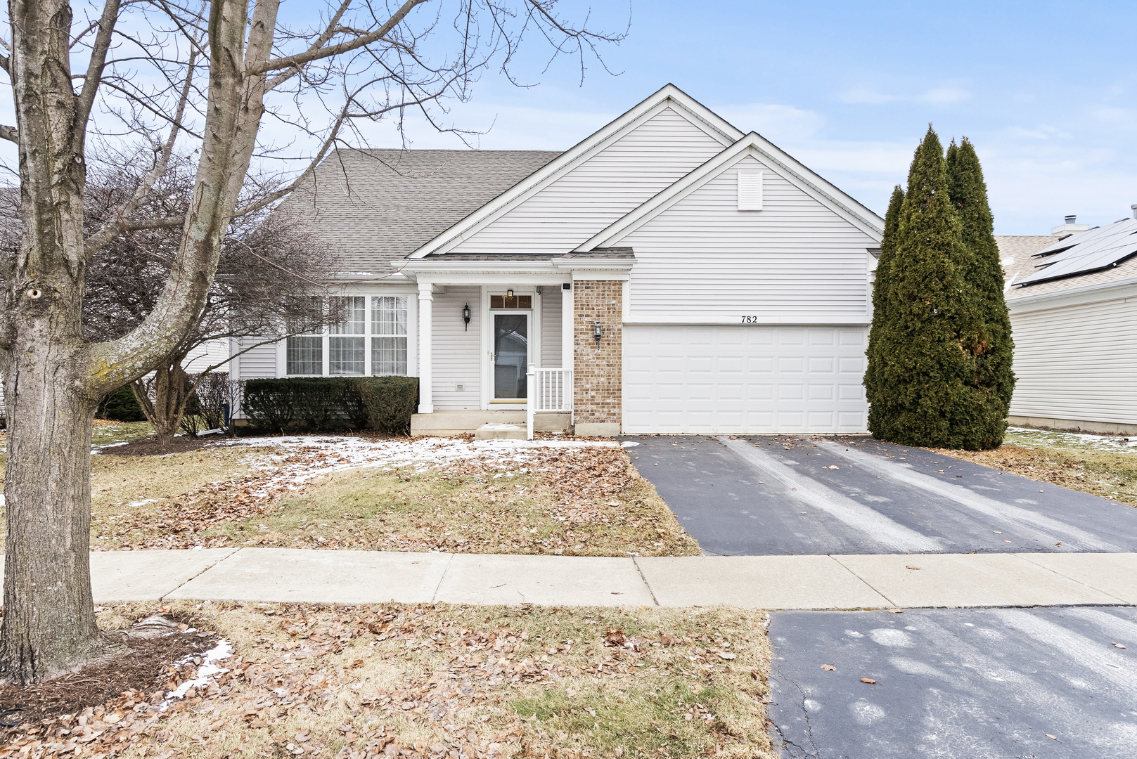 782 S Baldwin Lane, Romeoville, IL 60446