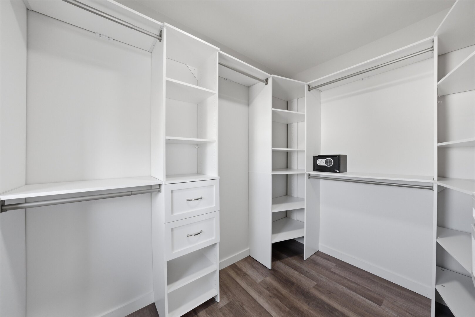 178 Malibu Drive, Romeoville, IL 60446