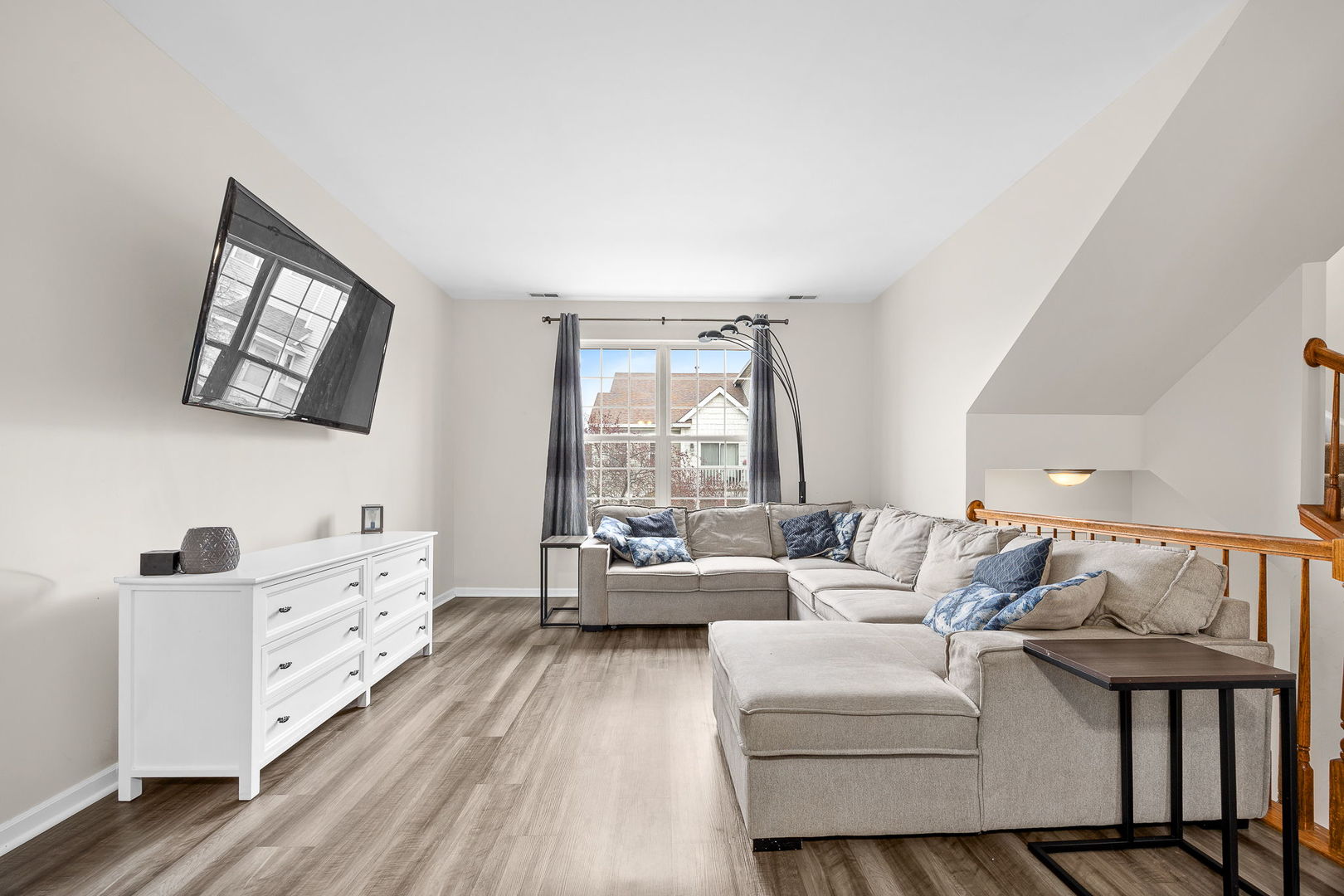 1658 N Fieldstone Drive, Shorewood, IL 60404