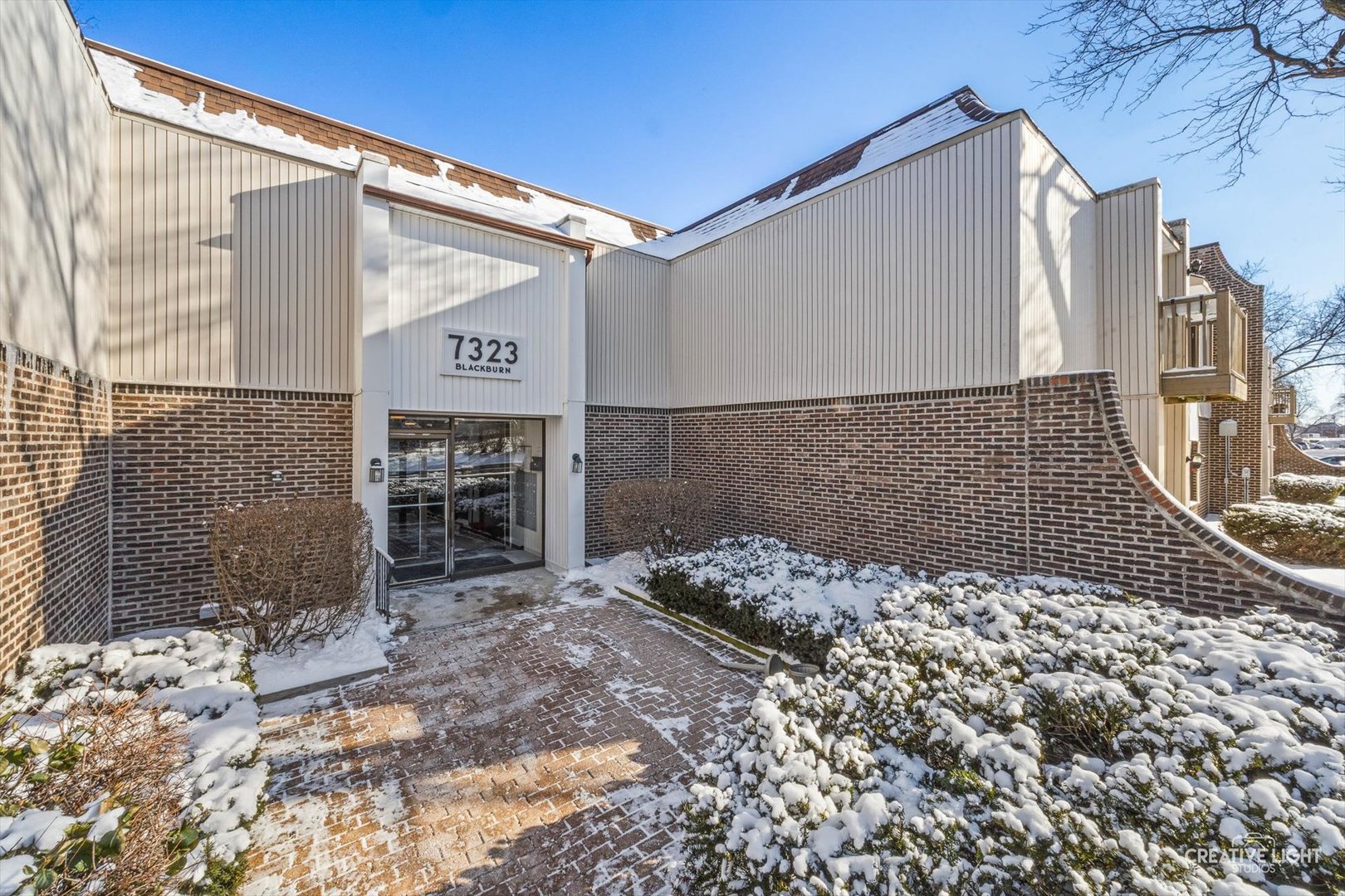 7323 Blackburn Avenue #203, Downers Grove, IL 60516