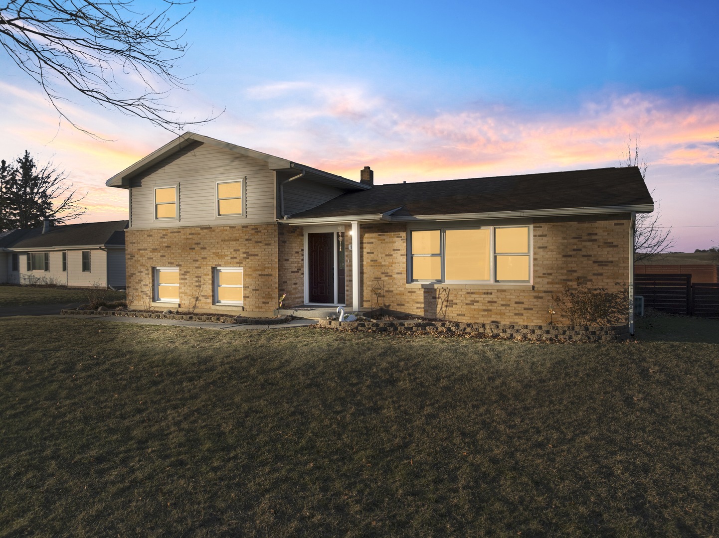 107 W Douglas Street, Carlock, IL 61725