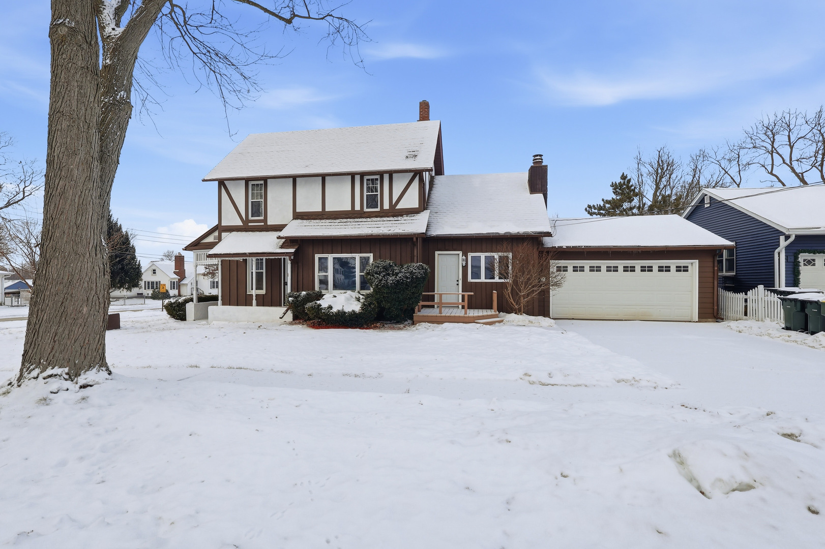 503 W Palace Row, Geneseo, IL 61254
