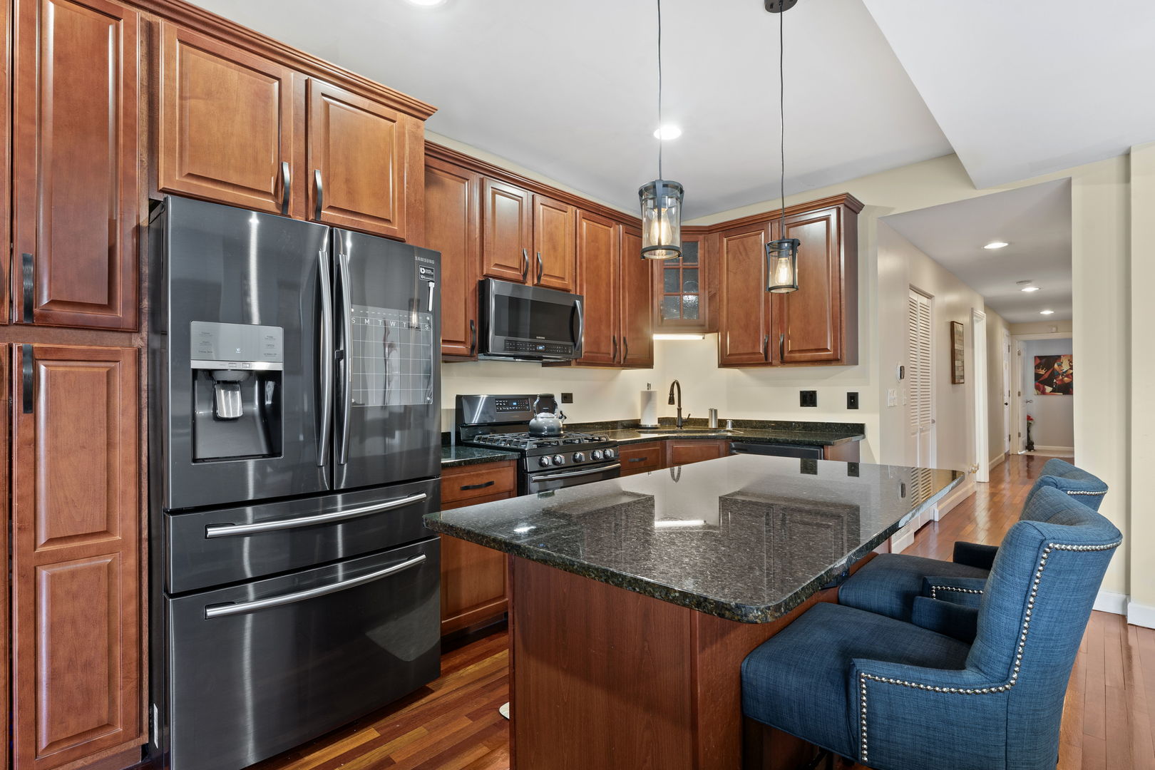 6547 S Ellis Avenue #2, Chicago, IL 60637