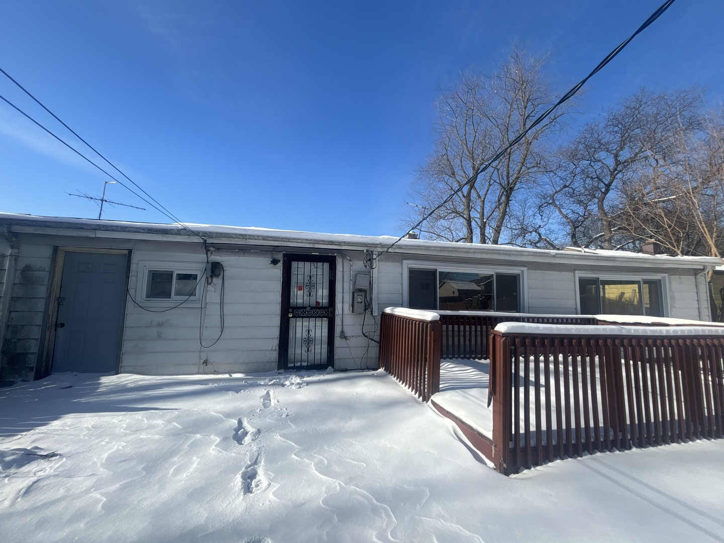 16431 Spaulding Avenue, Markham, IL 60428