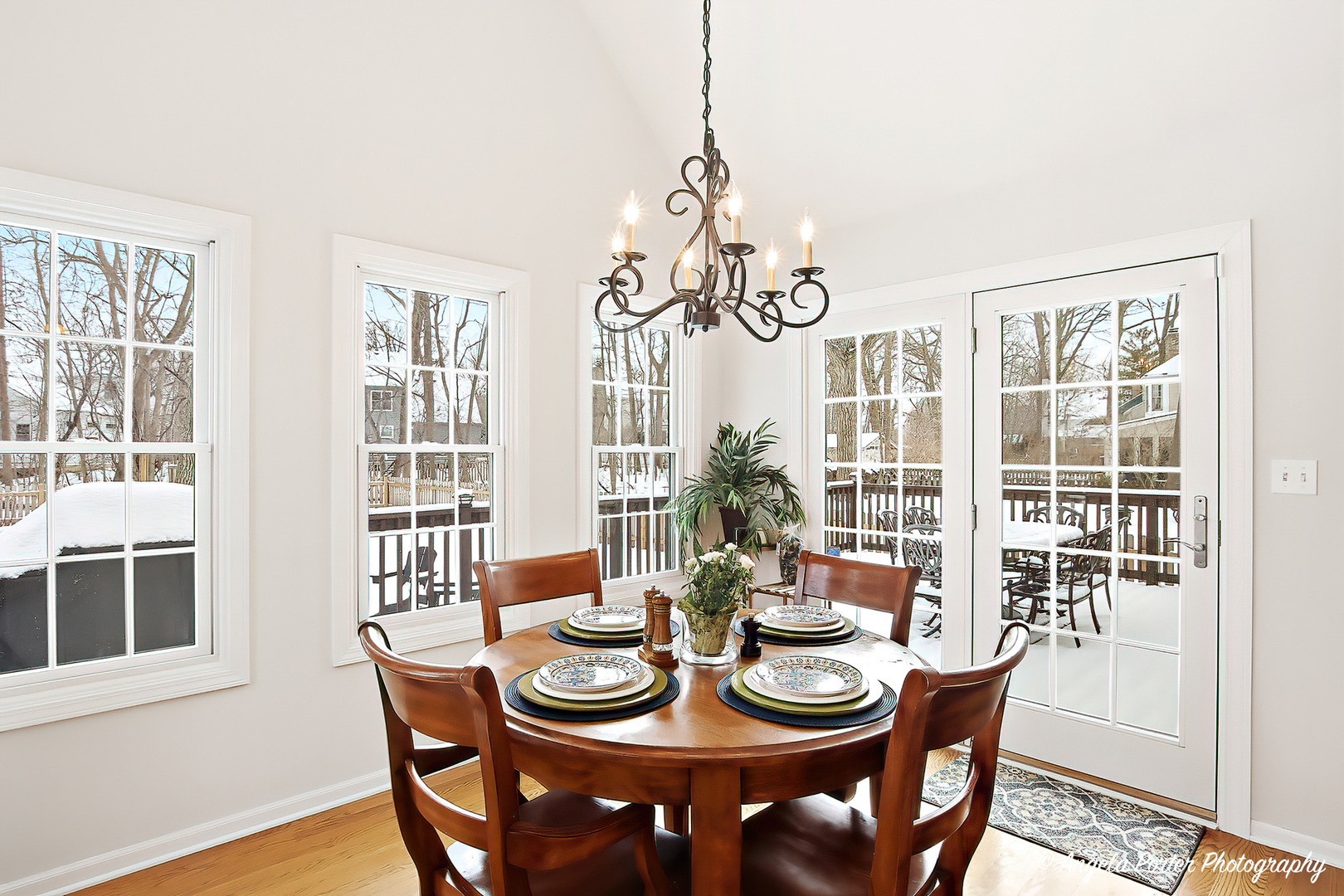 387 Long Hill Road, Gurnee, IL 60031