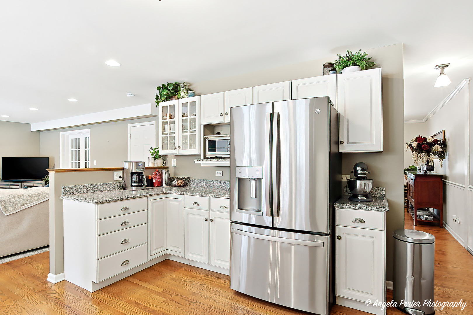 387 Long Hill Road, Gurnee, IL 60031