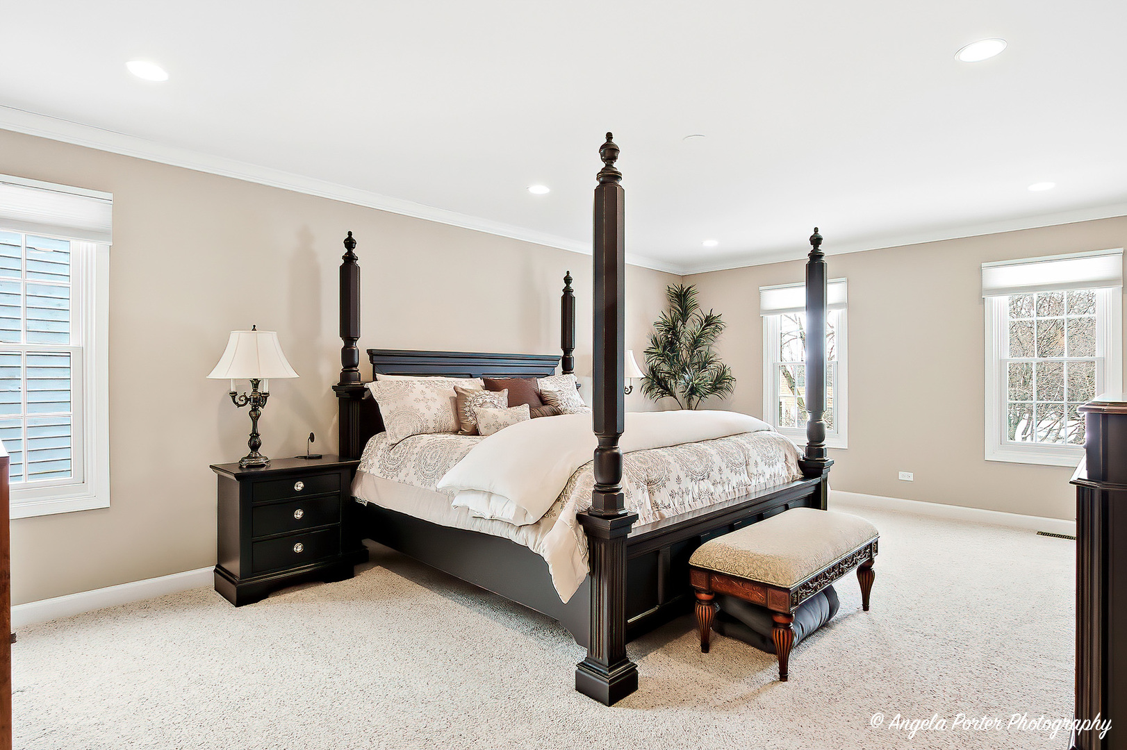 387 Long Hill Road, Gurnee, IL 60031