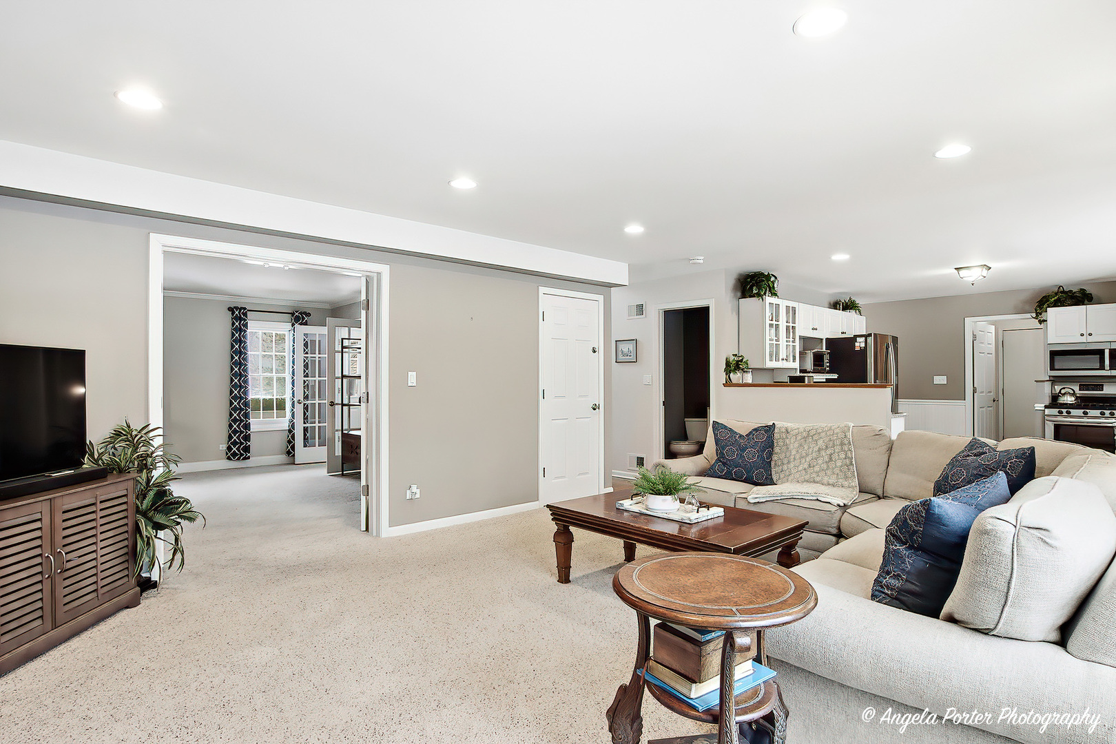 387 Long Hill Road, Gurnee, IL 60031