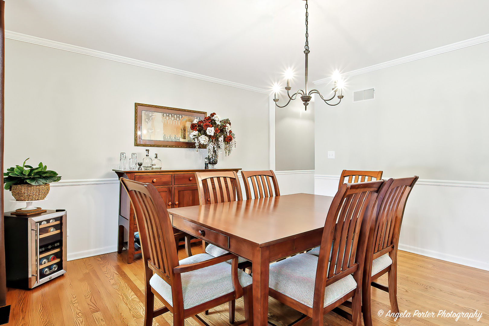 387 Long Hill Road, Gurnee, IL 60031