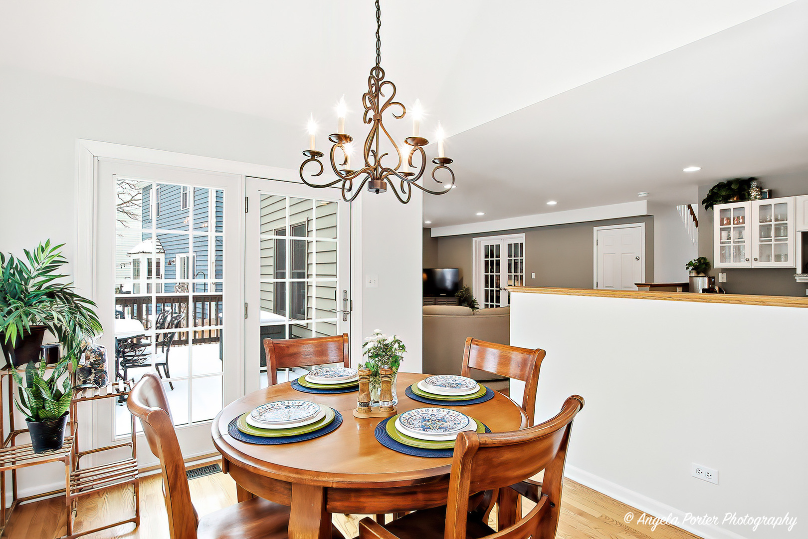 387 Long Hill Road, Gurnee, IL 60031