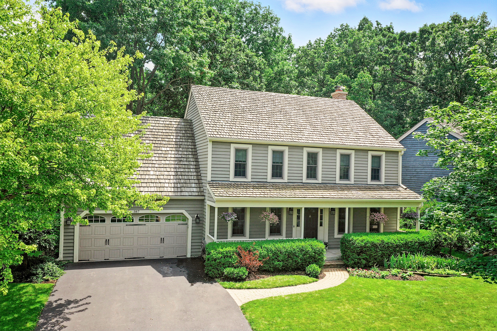 387 Long Hill Road, Gurnee, IL 60031