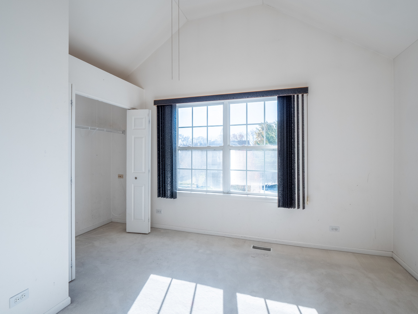 364 Polo Club Drive, Glendale Heights, IL 60139