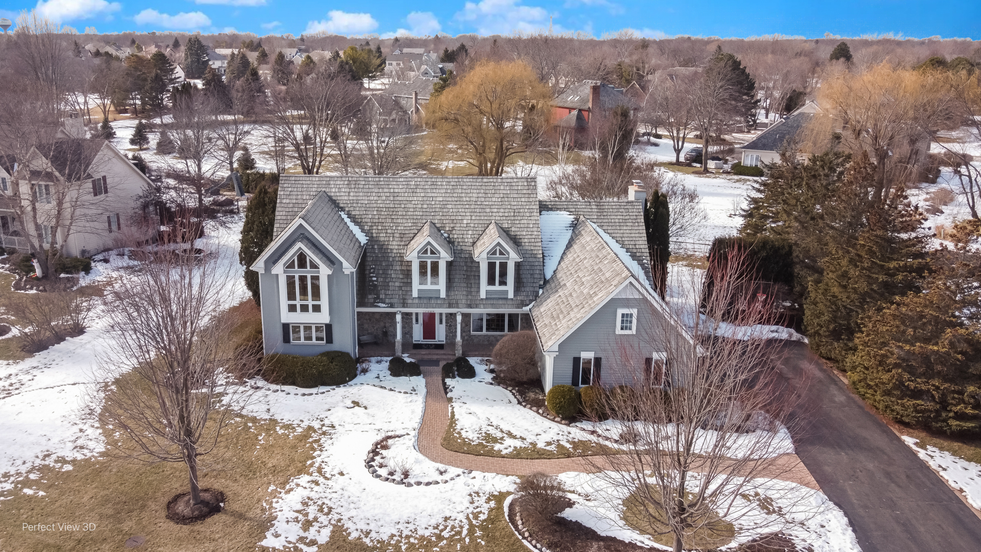 17804 W Pond Ridge Circle, Gurnee, IL 60031