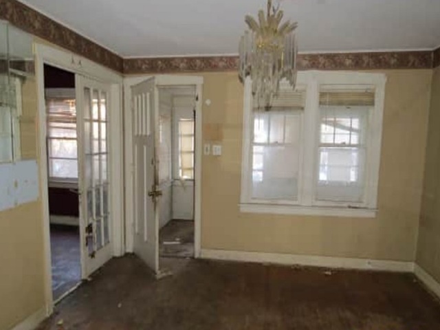 213 157th Street, Calumet City, IL 60409