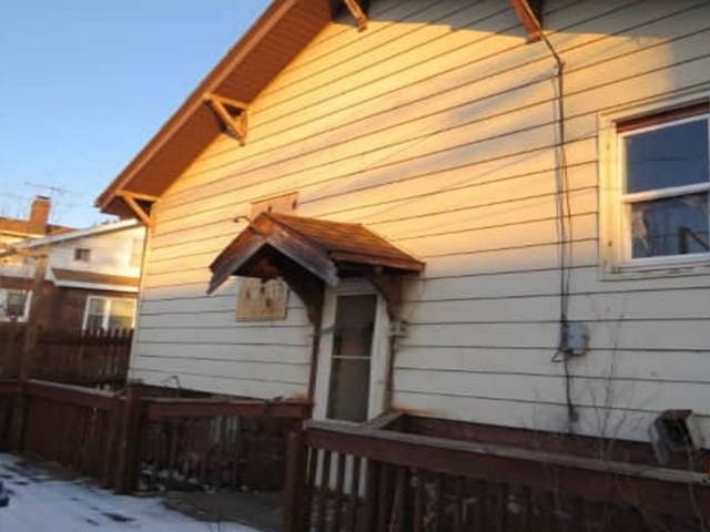 213 157th Street, Calumet City, IL 60409