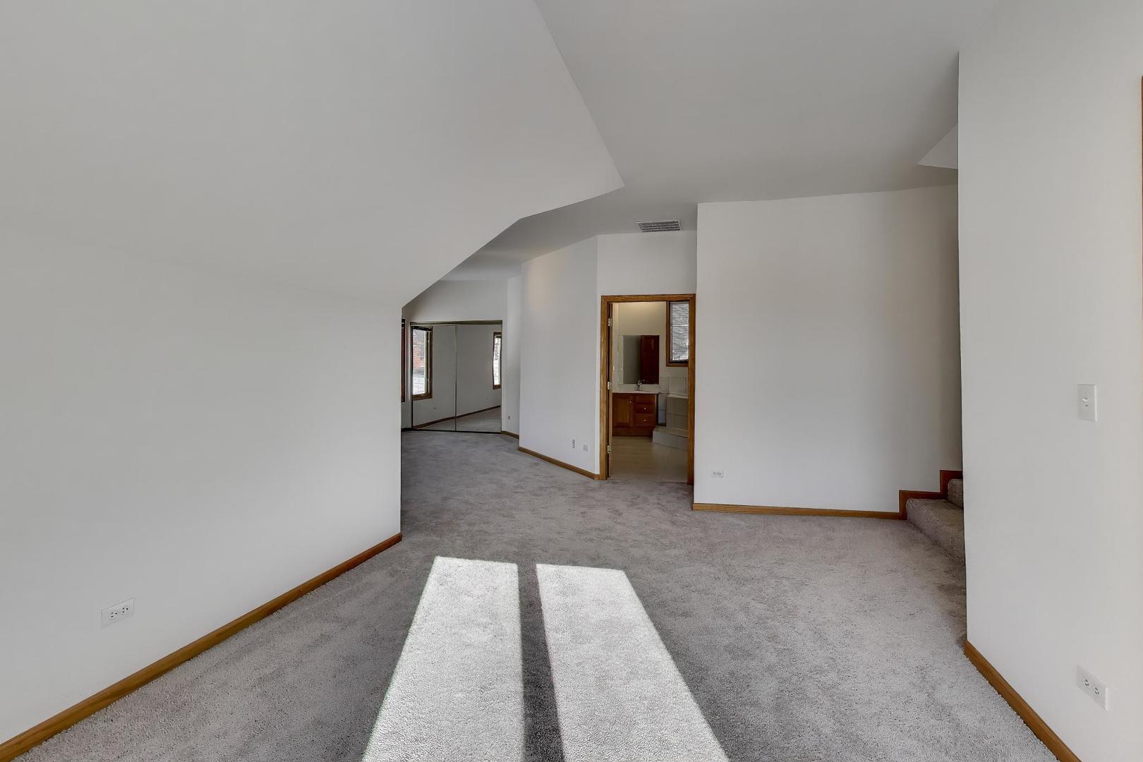 16W234 91st Street, Burr Ridge, IL 60527