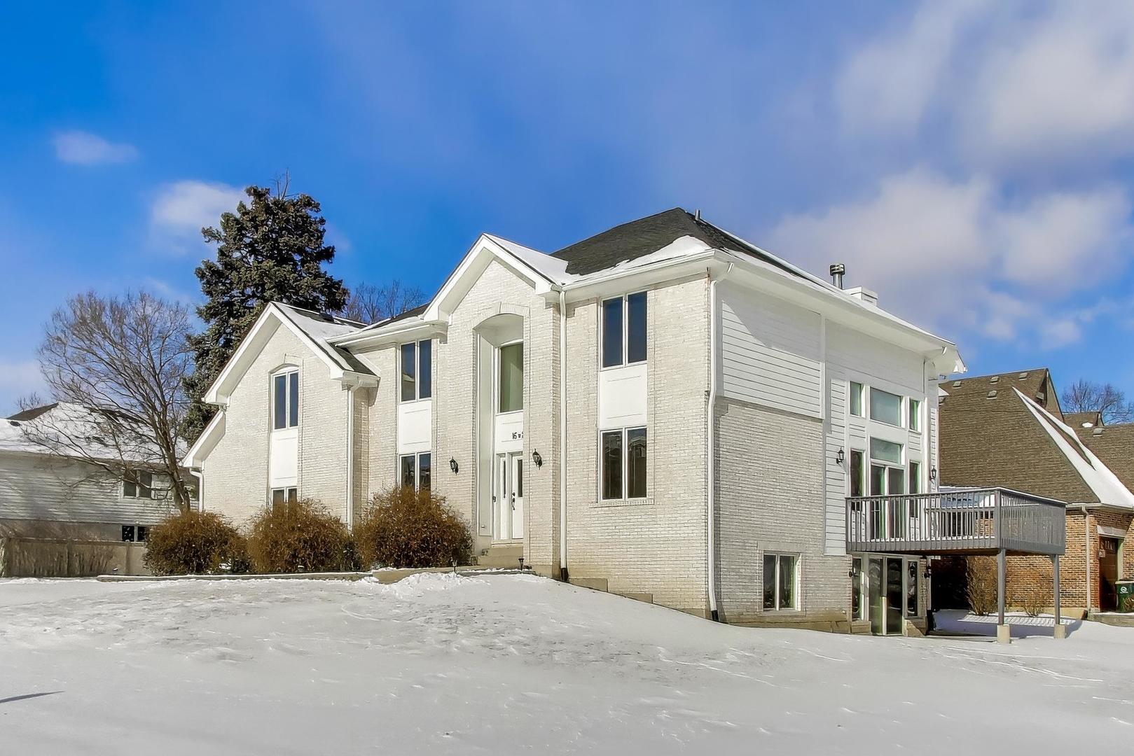 16W234 91st Street, Burr Ridge, IL 60527