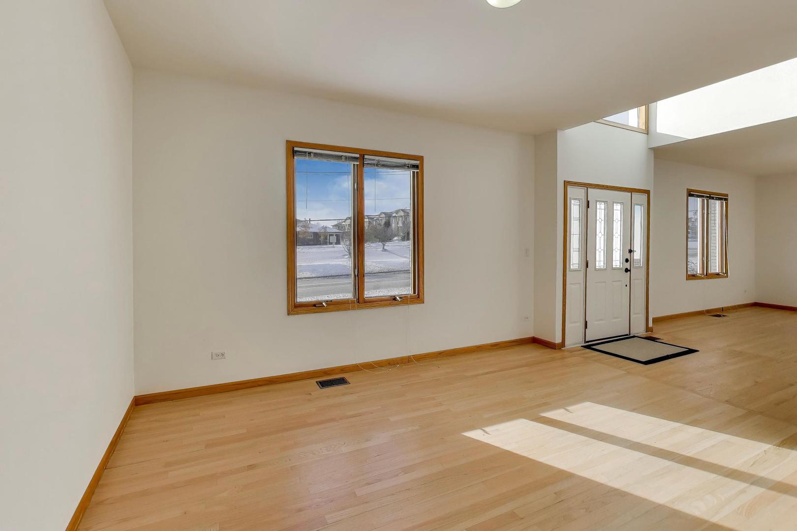 16W234 91st Street, Burr Ridge, IL 60527