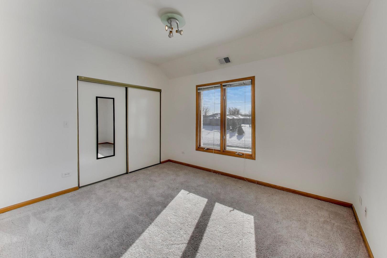 16W234 91st Street, Burr Ridge, IL 60527