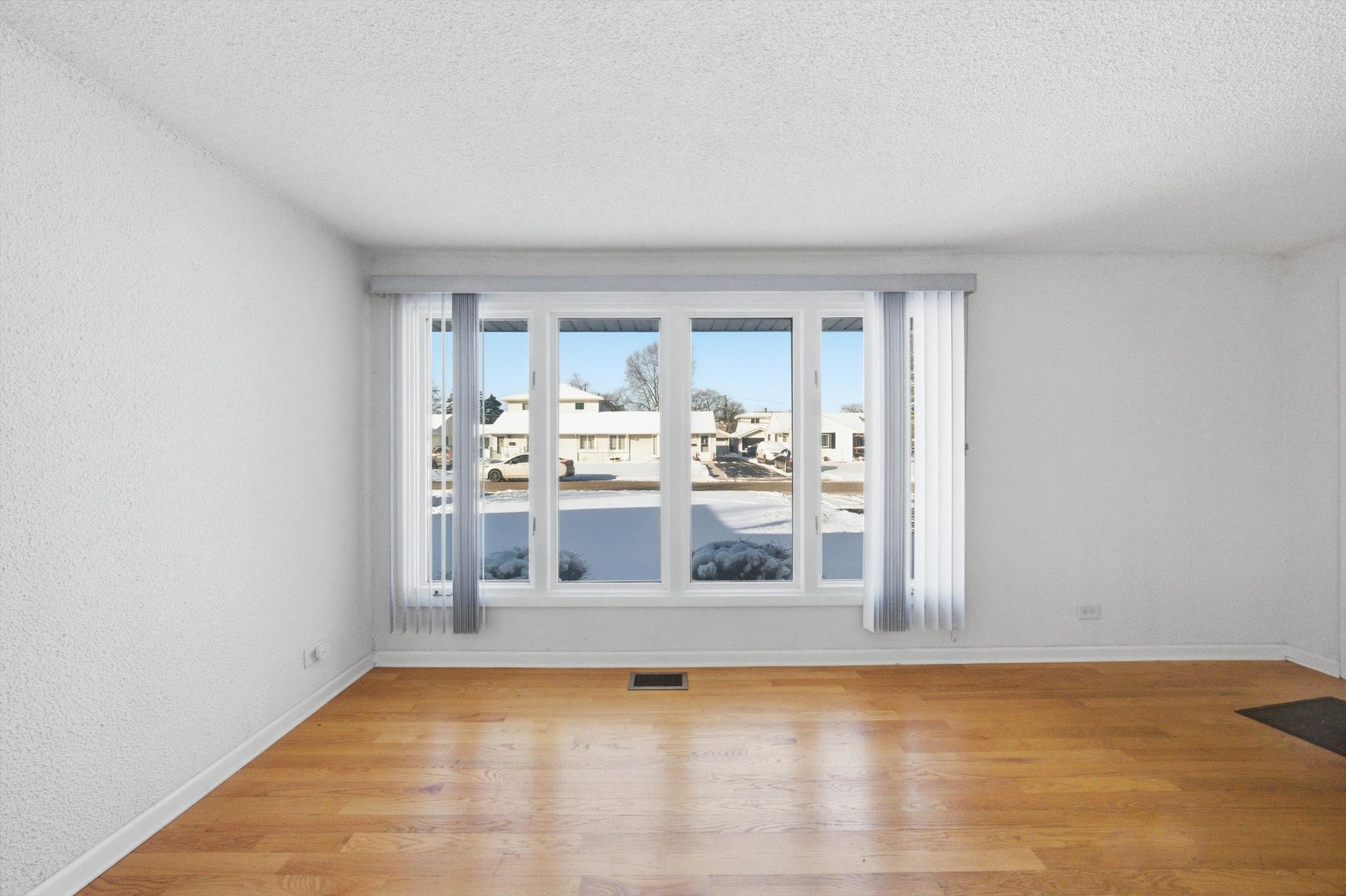 8765 S Beck Place, Hometown, IL 60456