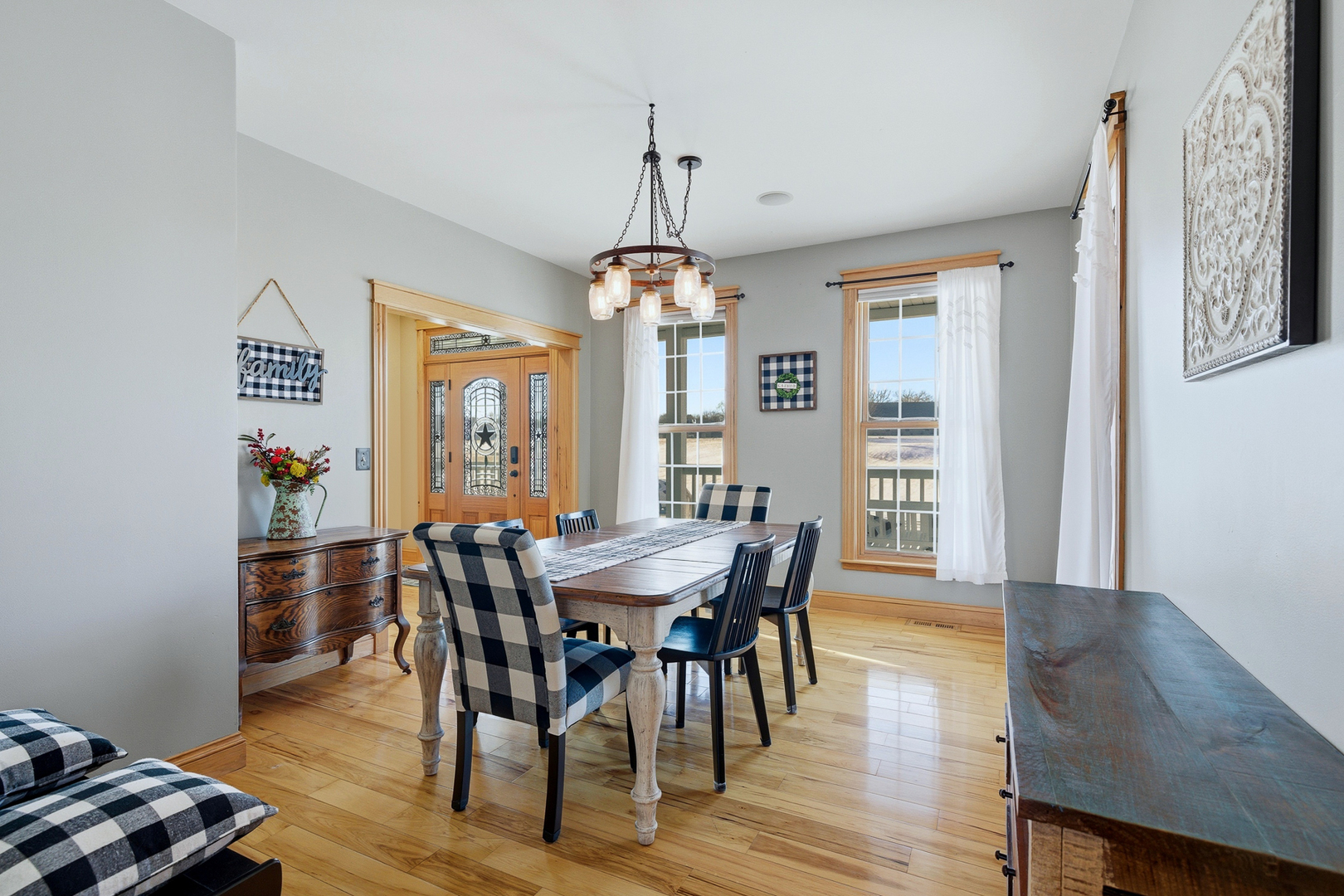 115 Belle Rive Drive, Millington, IL 60537