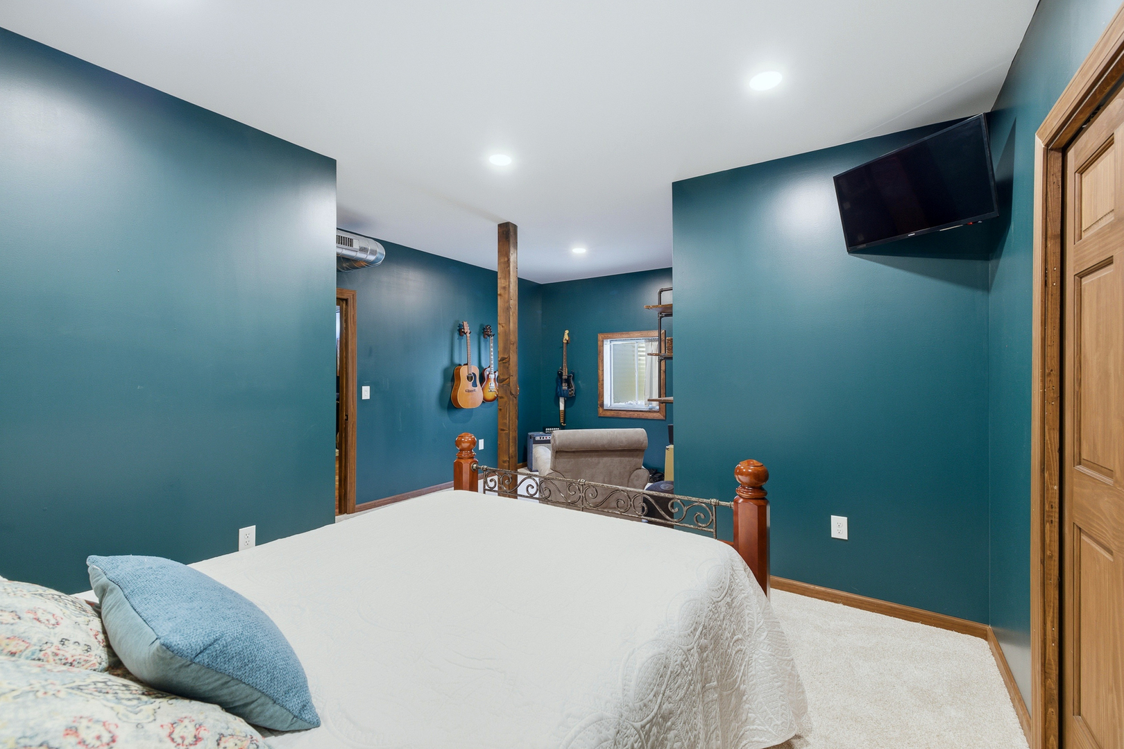 115 Belle Rive Drive, Millington, IL 60537