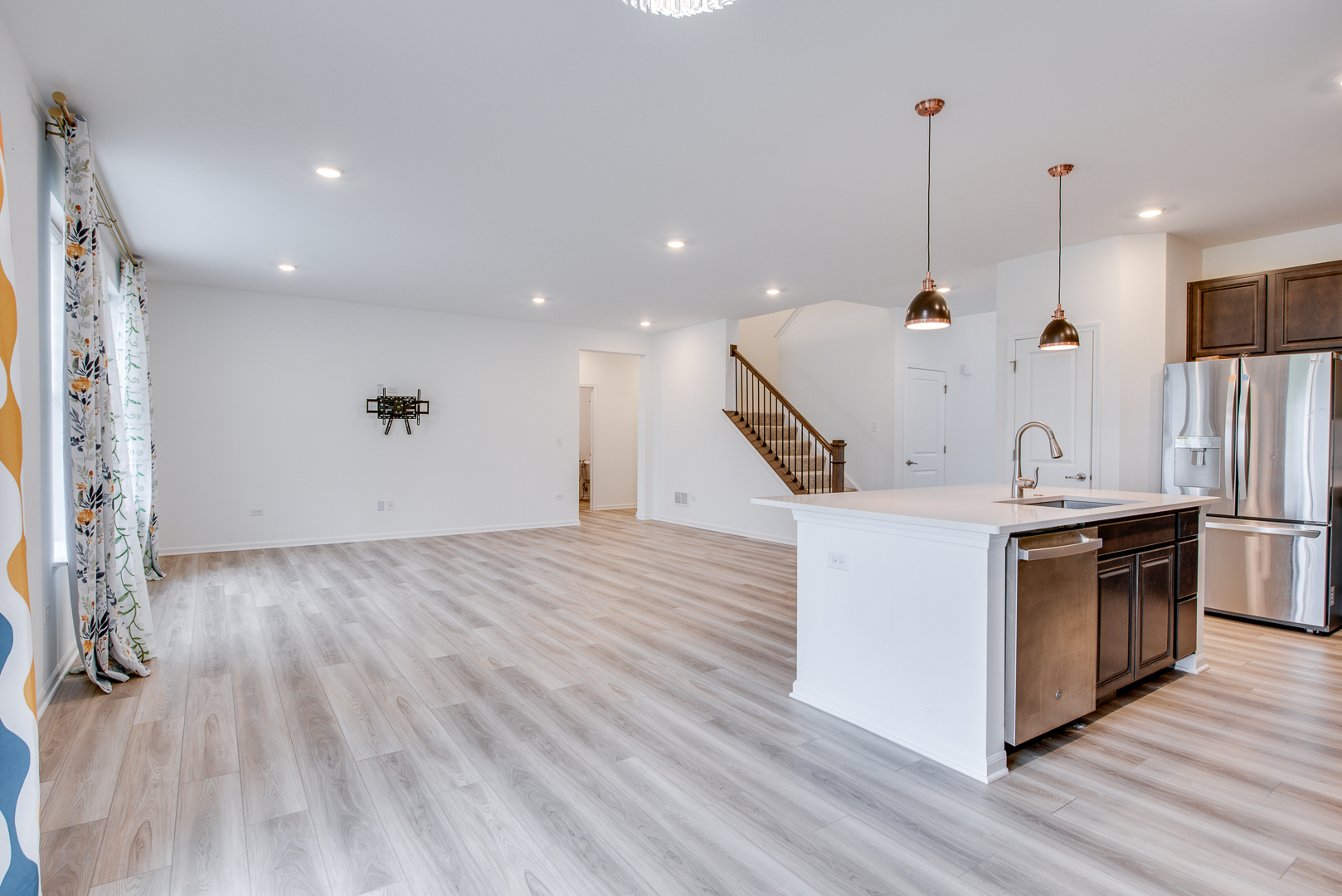 205 Tinana Street, Oswego, IL 60543