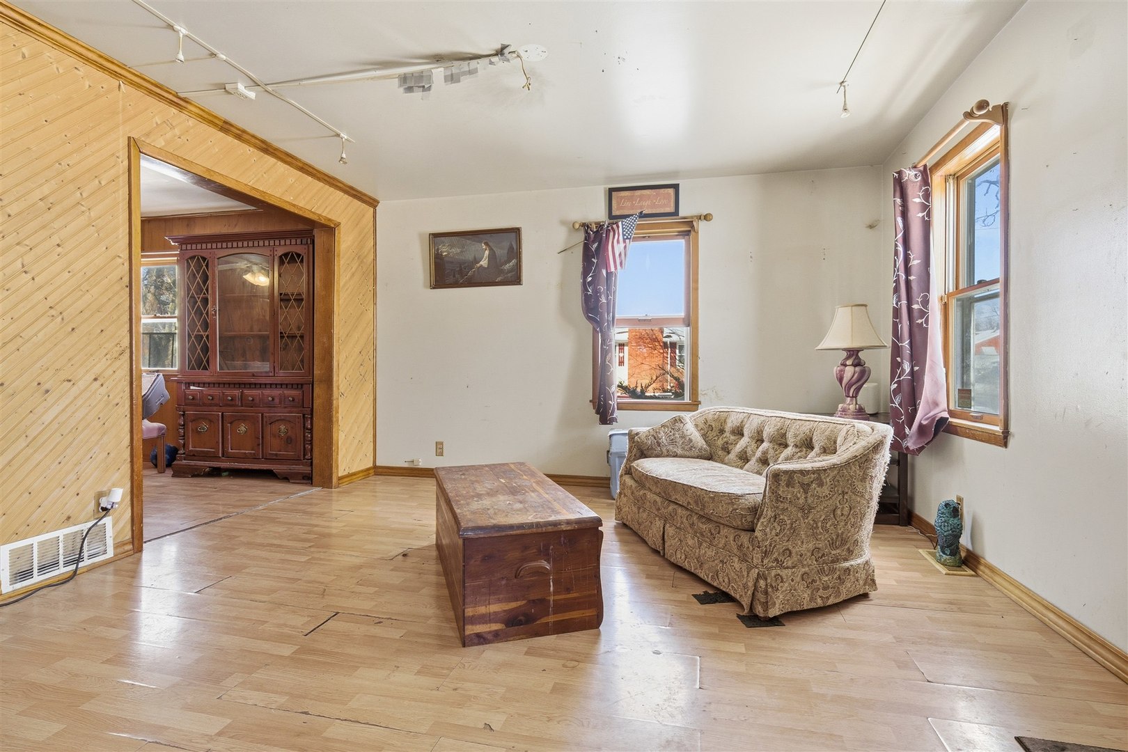 1101 Low Street, Bloomington, IL 61701