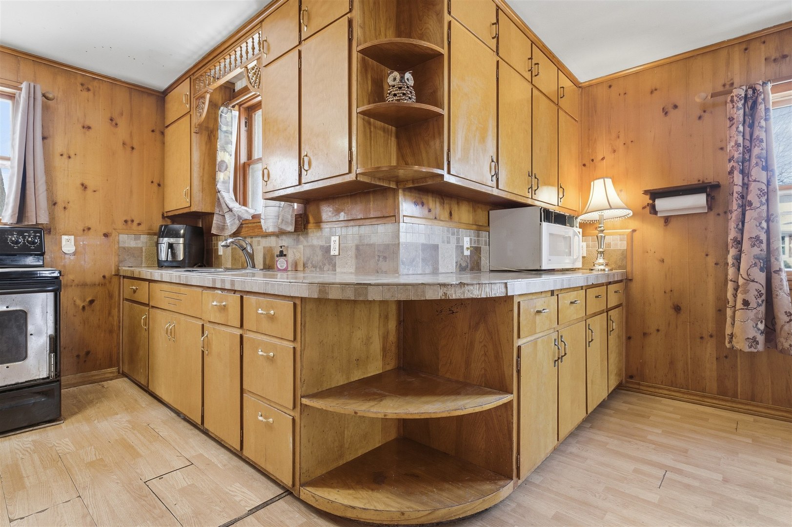 1101 Low Street, Bloomington, IL 61701