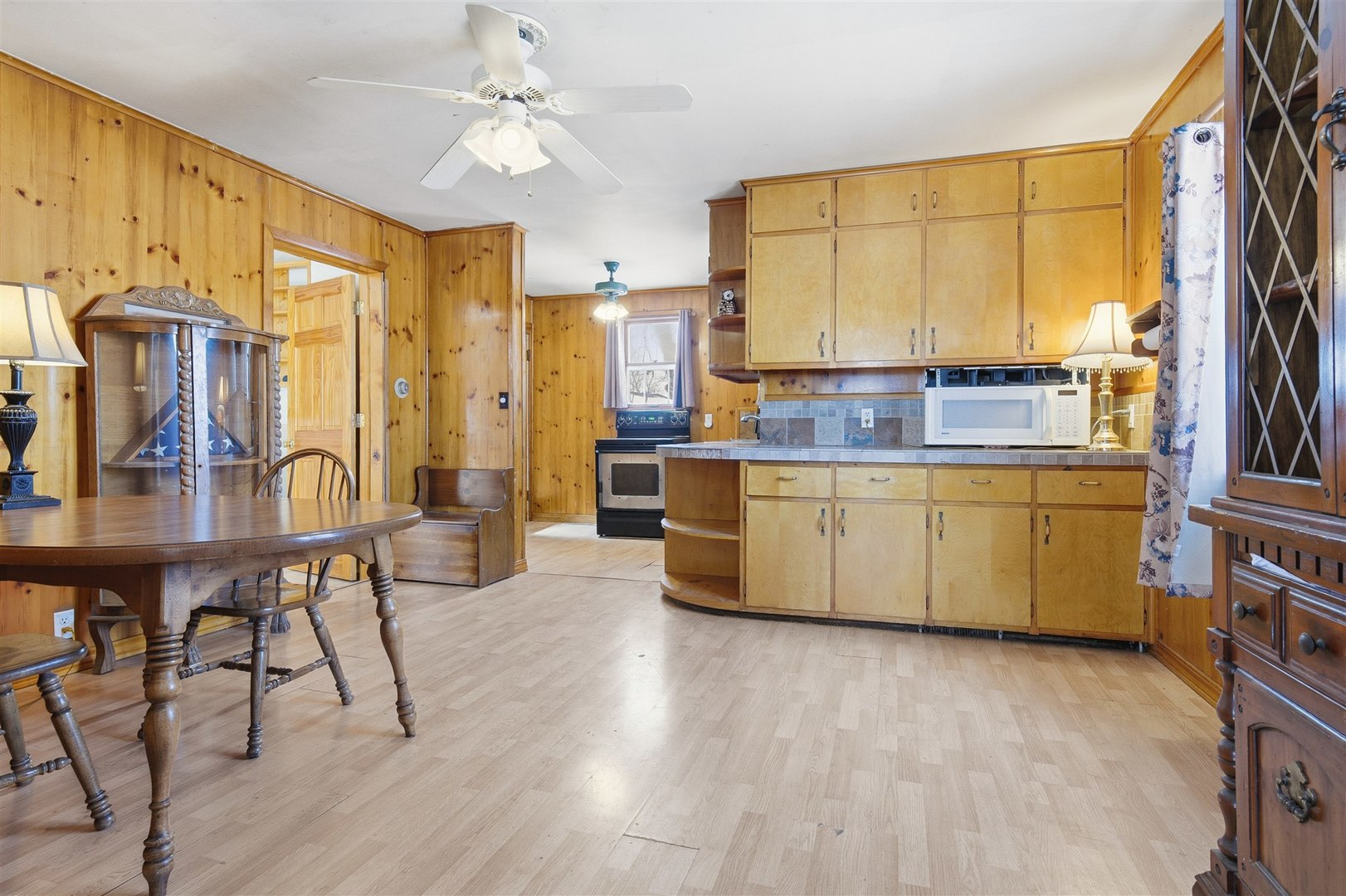 1101 Low Street, Bloomington, IL 61701