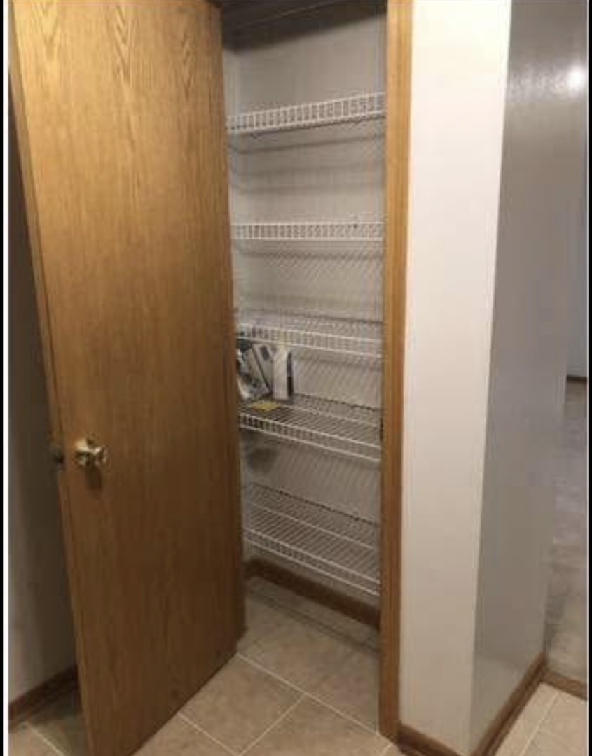 1125 Pleasant Run Drive #807, Wheeling, IL 60090