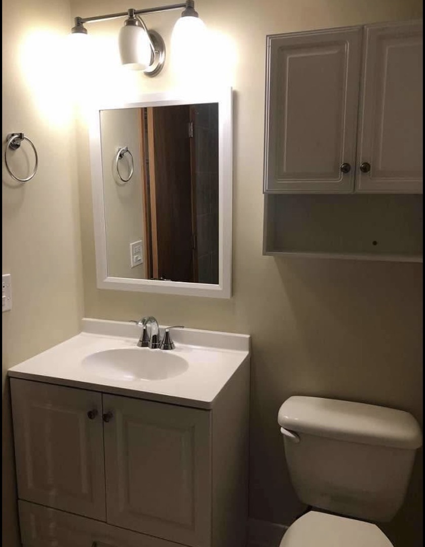 1125 Pleasant Run Drive #807, Wheeling, IL 60090