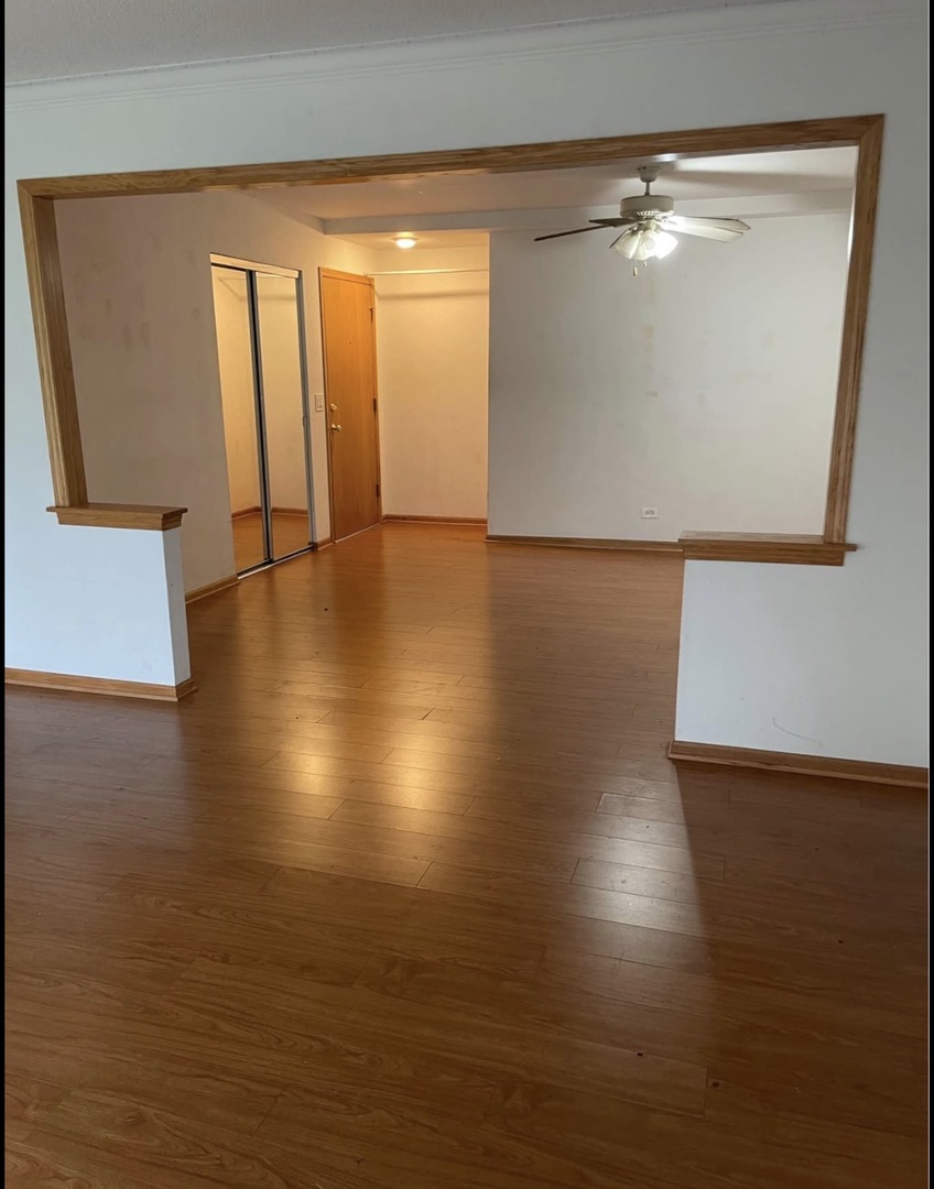 1125 Pleasant Run Drive #807, Wheeling, IL 60090