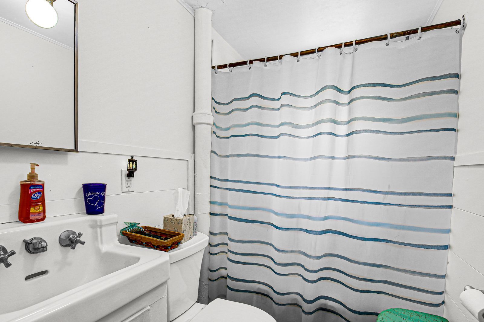 2201 Thornton Lansing Road, Lansing, IL 60438