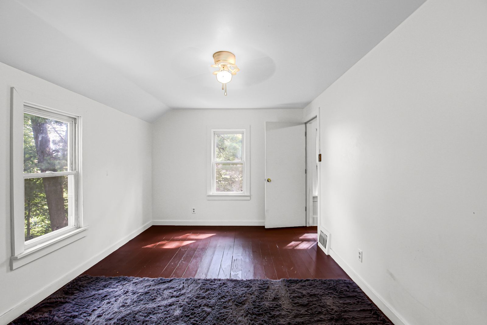 2201 Thornton Lansing Road, Lansing, IL 60438