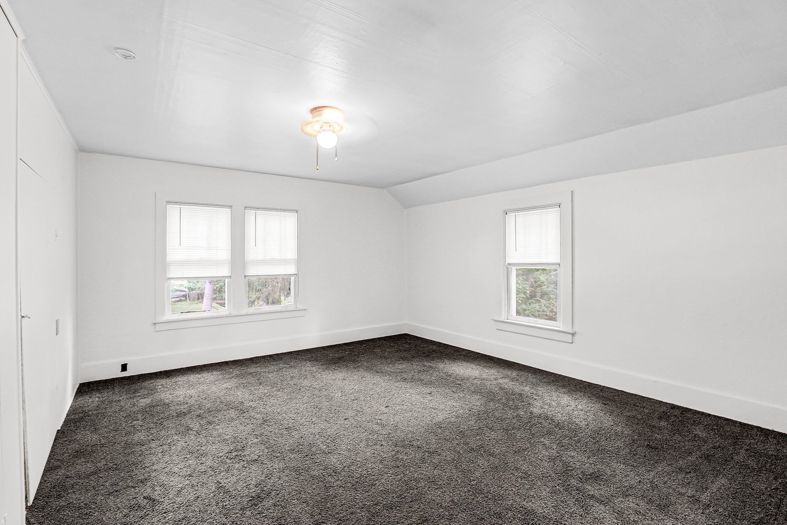 2201 Thornton Lansing Road, Lansing, IL 60438