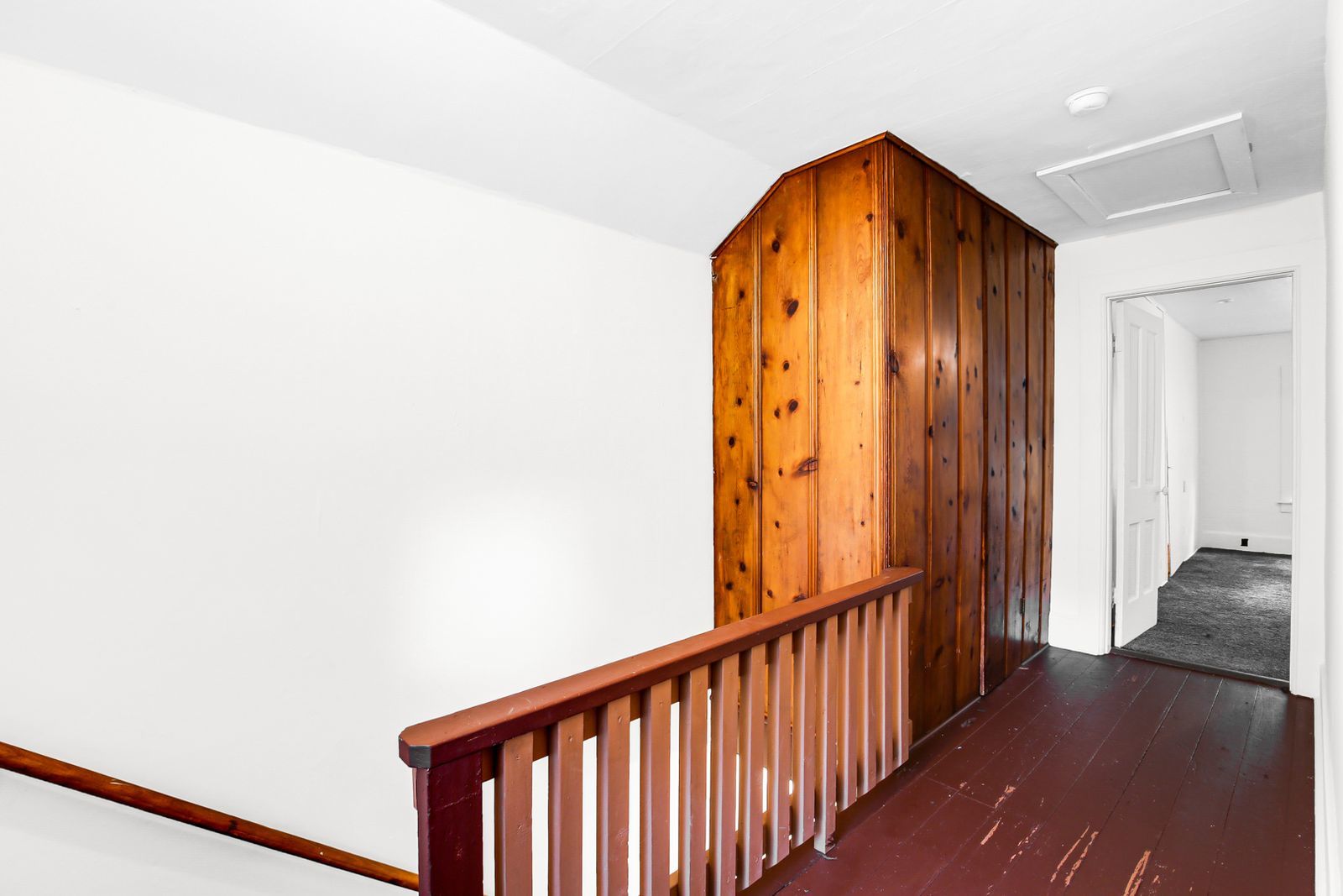 2201 Thornton Lansing Road, Lansing, IL 60438