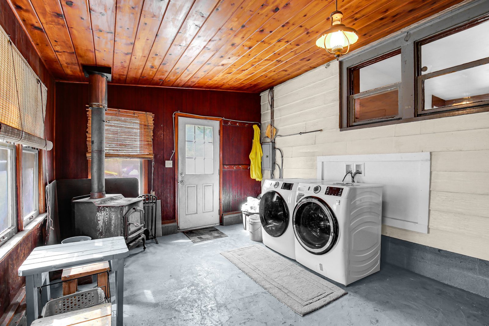 2201 Thornton Lansing Road, Lansing, IL 60438