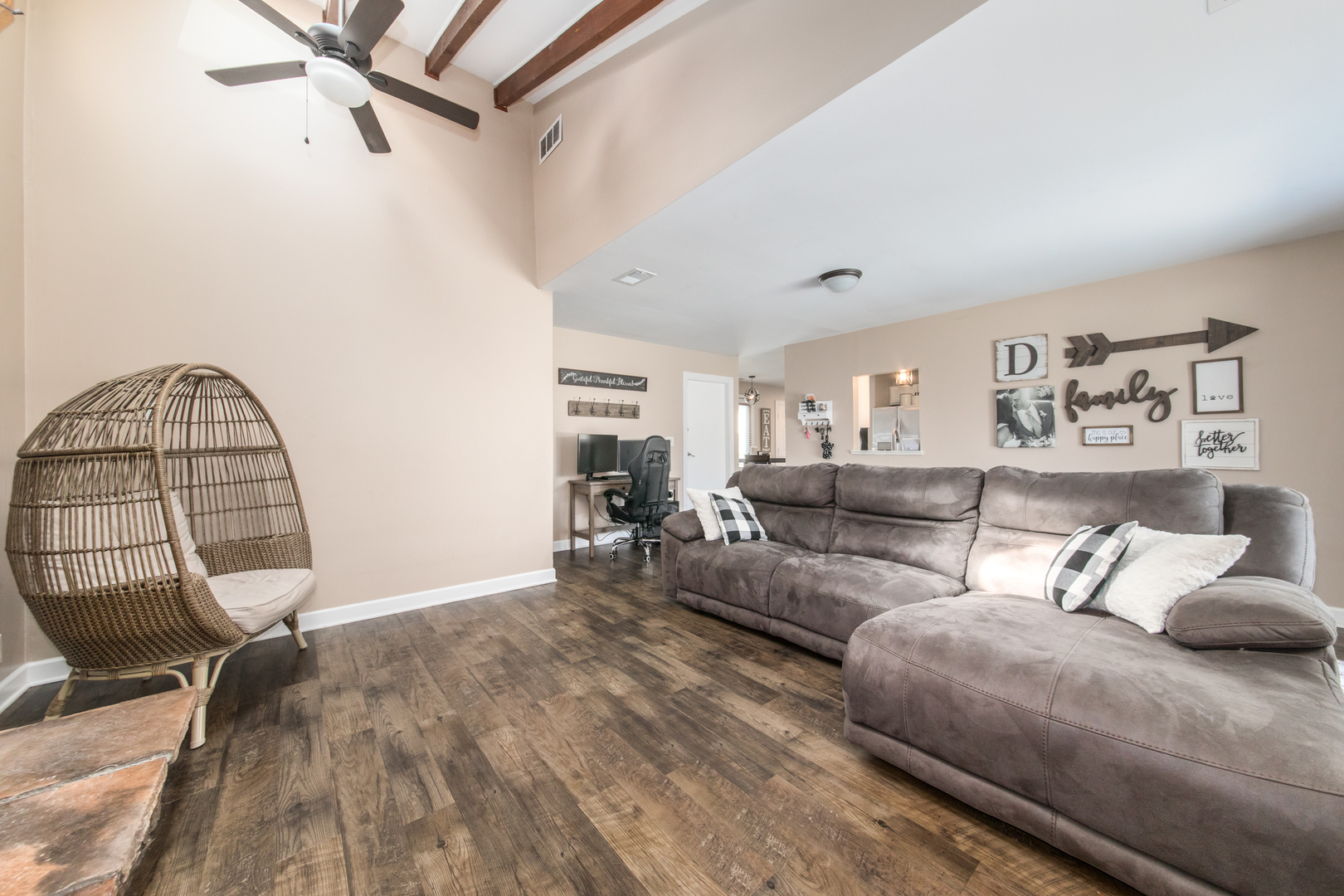 19953 S Graceland Lane, Frankfort, IL 60423