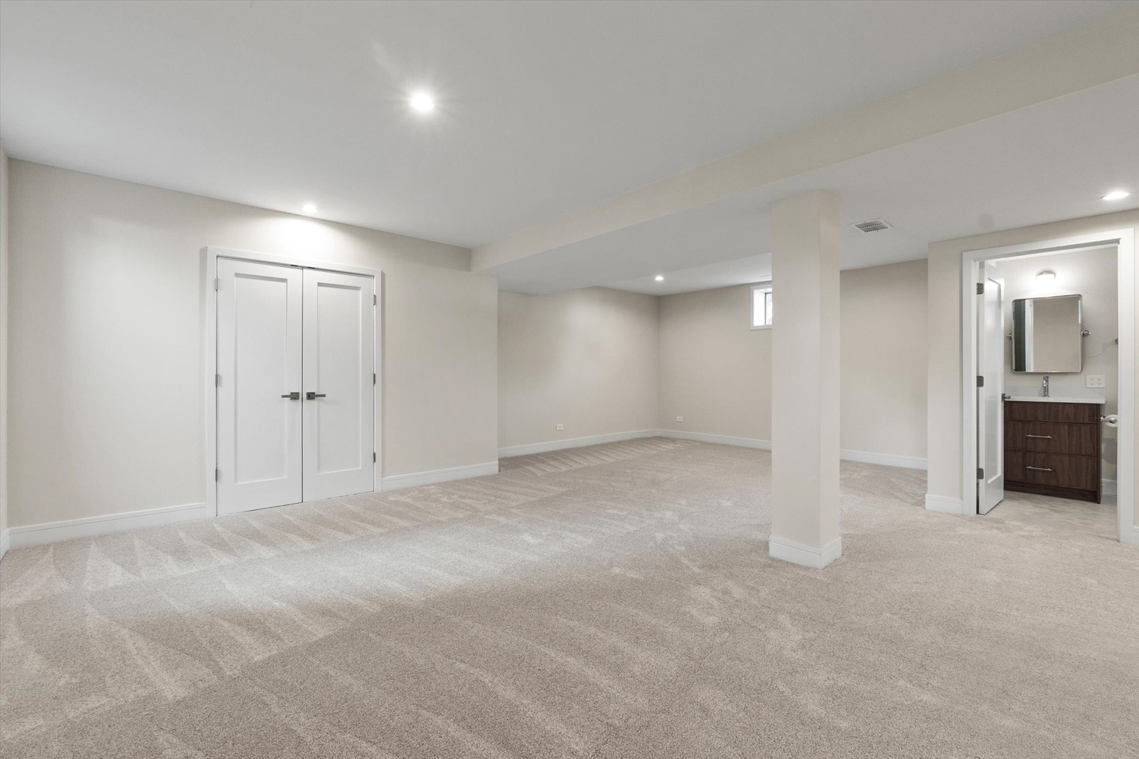 415 N Haddow Avenue, Arlington Heights, IL 60004