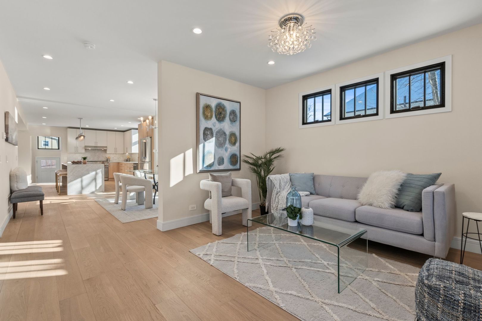 415 N Haddow Avenue, Arlington Heights, IL 60004