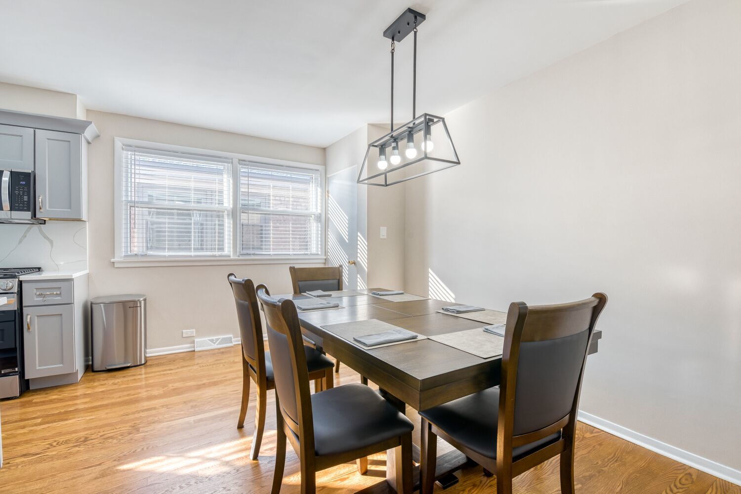 3643 W 113th Street, Chicago, IL 60655