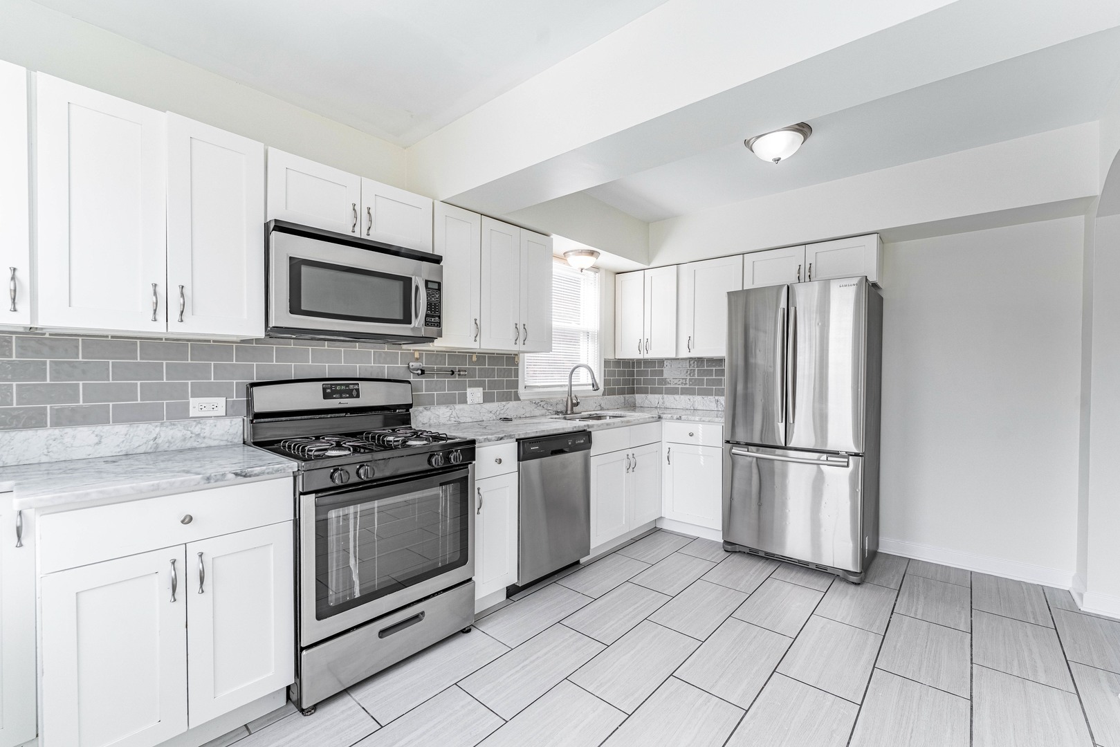 2817 Maple Avenue, Berwyn, IL 60402