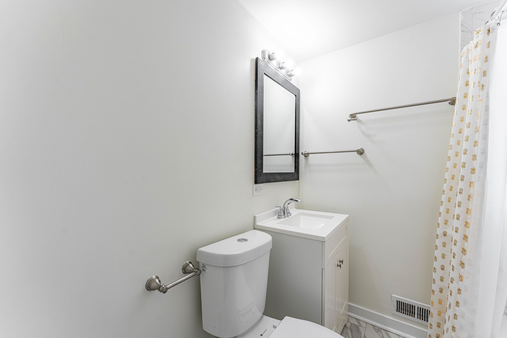 2817 Maple Avenue, Berwyn, IL 60402