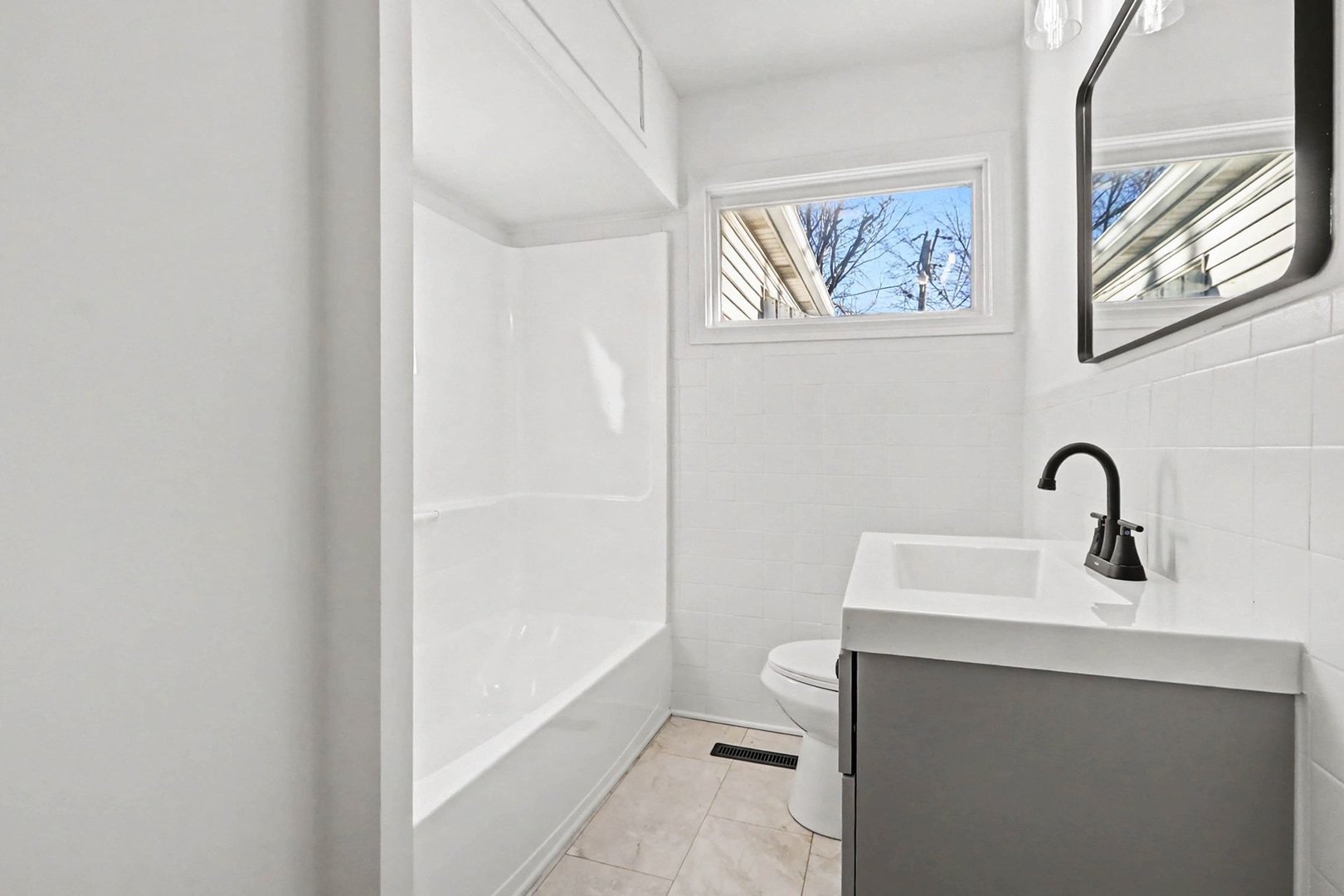 1402 Boston Avenue, Joliet, IL 60435