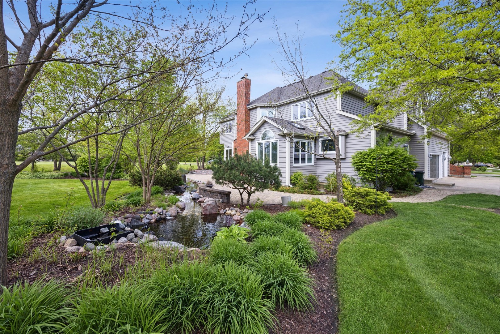653 Limestone Drive, Batavia, IL 60510